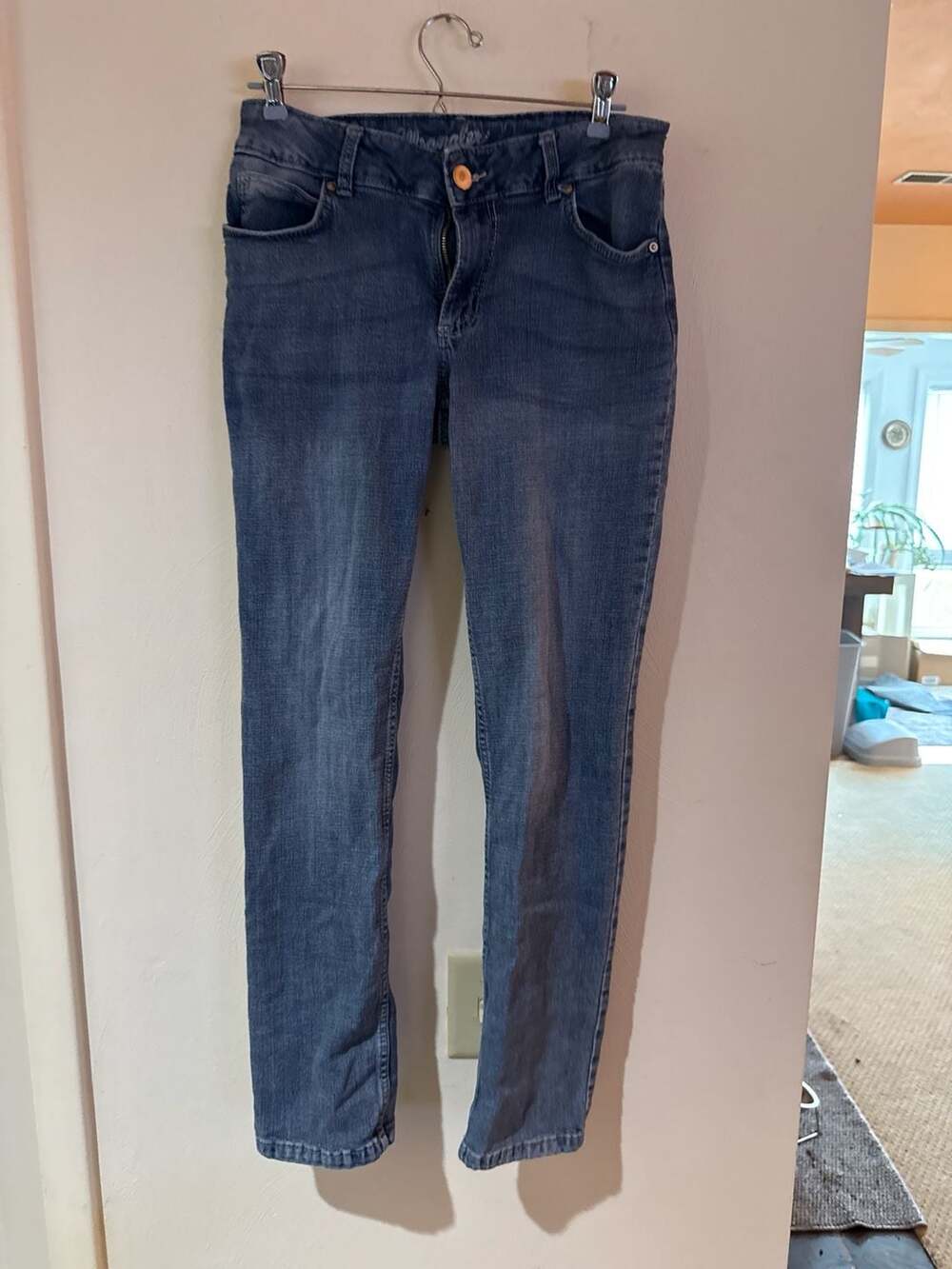 Wrangler Women’s Straight Leg Jeans Size 9x32 Medium Wash Western Cowgirl Denim